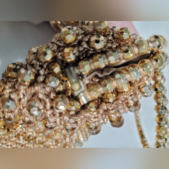 Elegant Gold Beaded Women's Bag - Picture 4 of 5